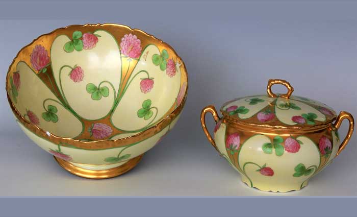 China bowls decorated with red clover design