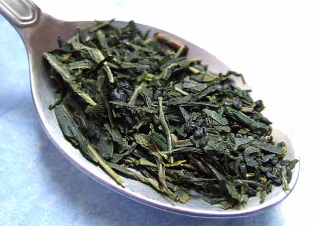 Green tea leaves